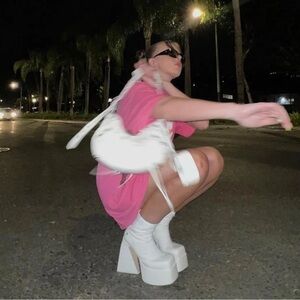 NEW! Naked Wolfe- Jane White Zip Up Ankle Boots Bootie Size 9 Platform